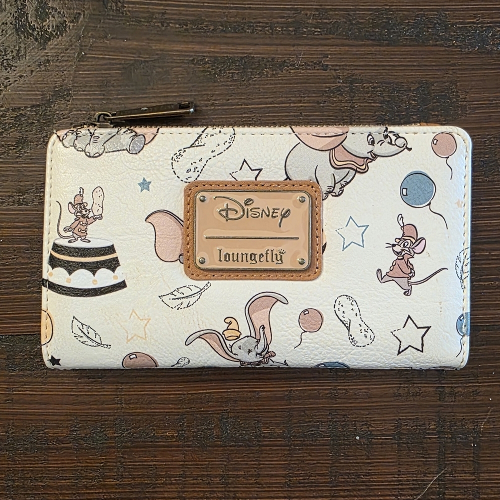 Loungefly Disney Dumbo Wallet - White and Brown
